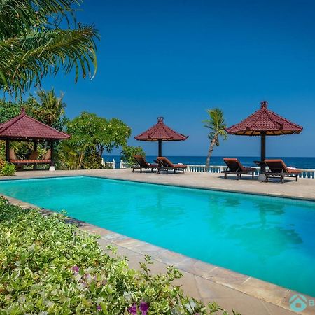 Villa Namaste - Beachfront At Lovina 10P, Pool, Bbq Banjar  Exterior foto