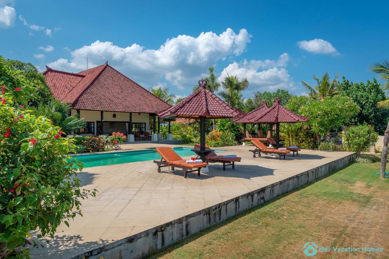 Villa Namaste - Beachfront At Lovina 10P, Pool, Bbq Banjar  Exterior foto
