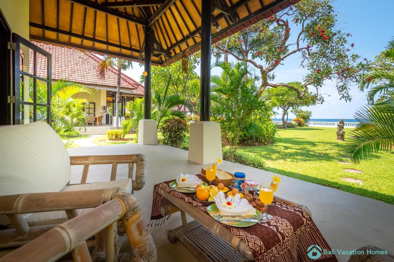 Villa Namaste - Beachfront At Lovina 10P, Pool, Bbq Banjar  Exterior foto